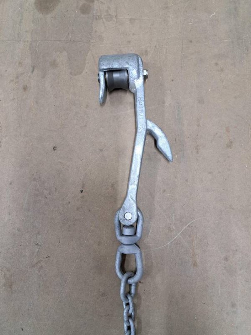 Cattle bleeding hooks