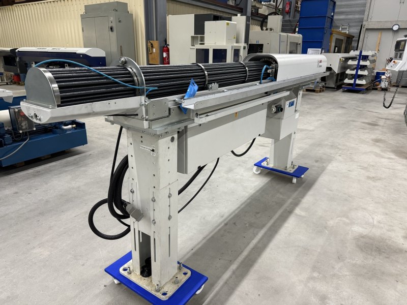 RAVITAILLEUR “LNS” TYPE TRYTON 112