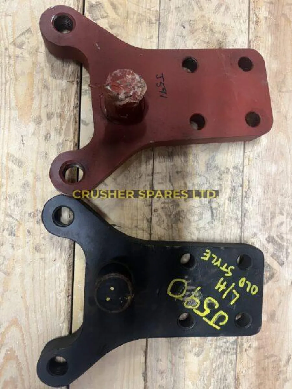 J5900000 L/H / J5910000 R/H Bracket | Extec / Sandvik® |