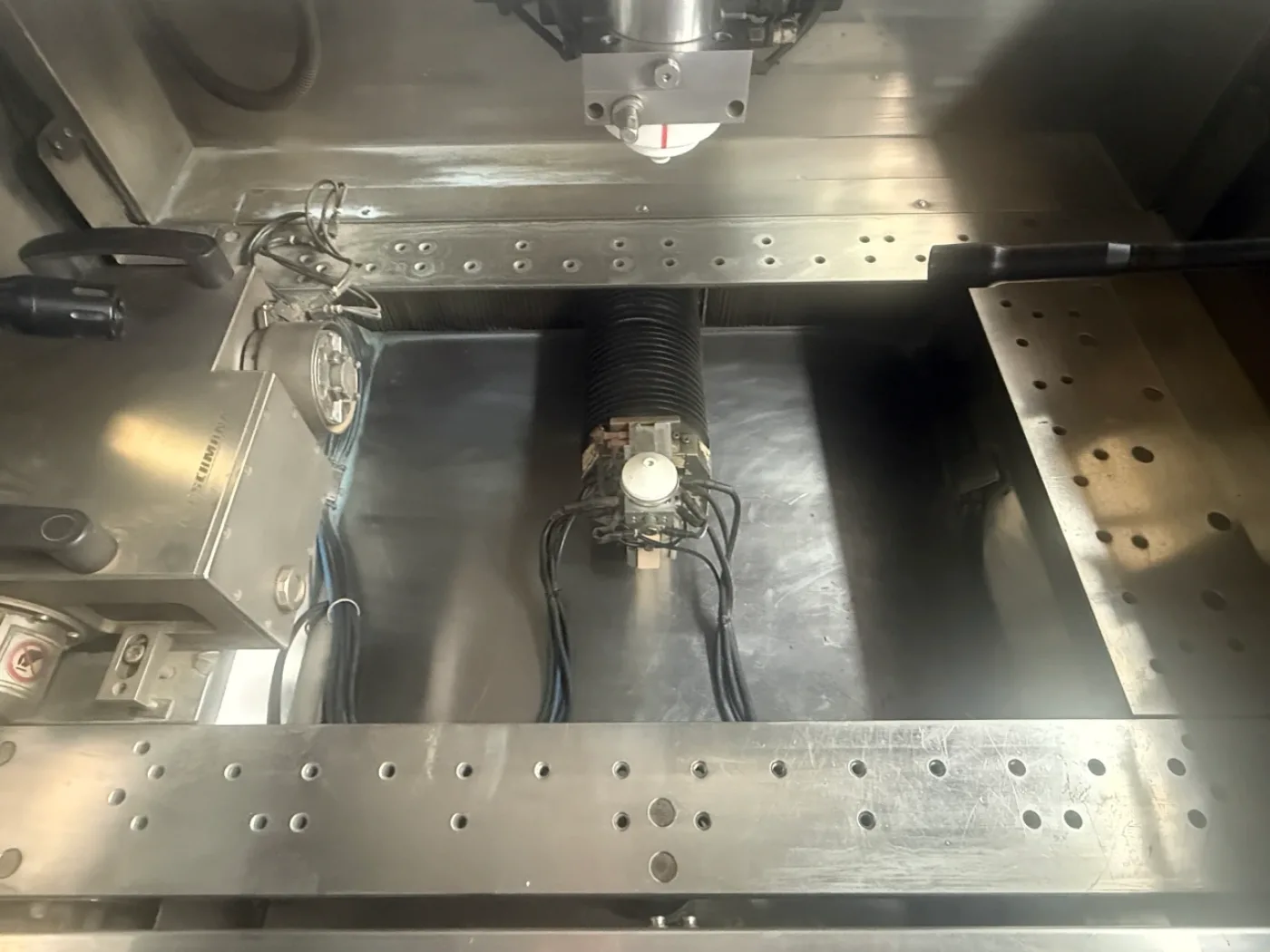 023614 - FANUC Robocut C 600 iA - 6