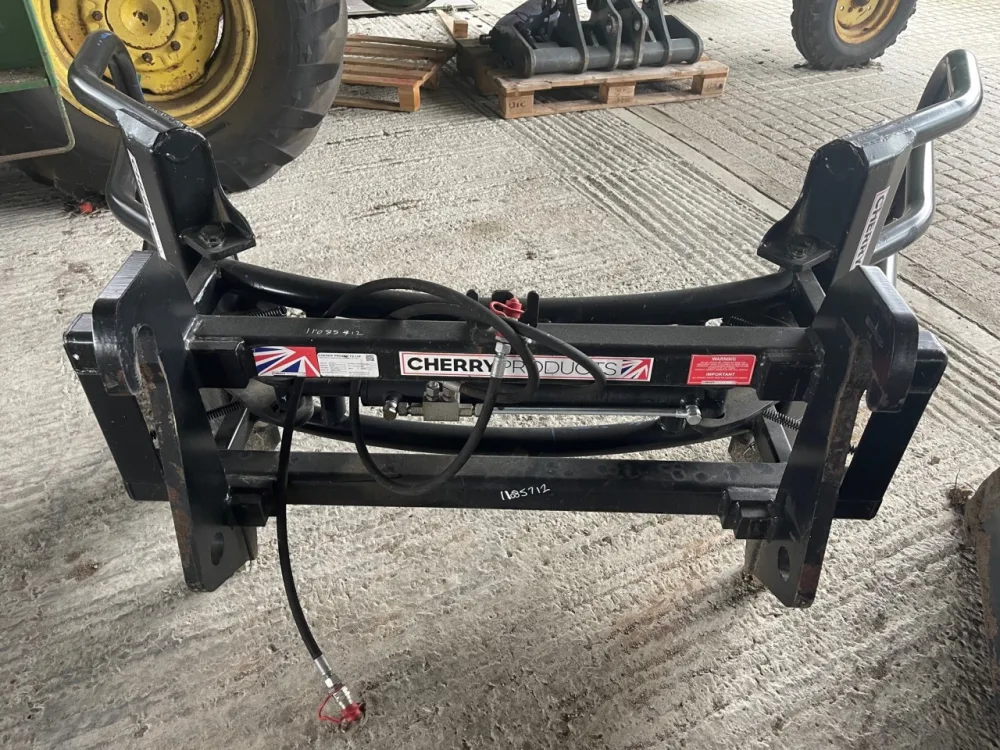 Cherry - CHW4 BALE HANDLER