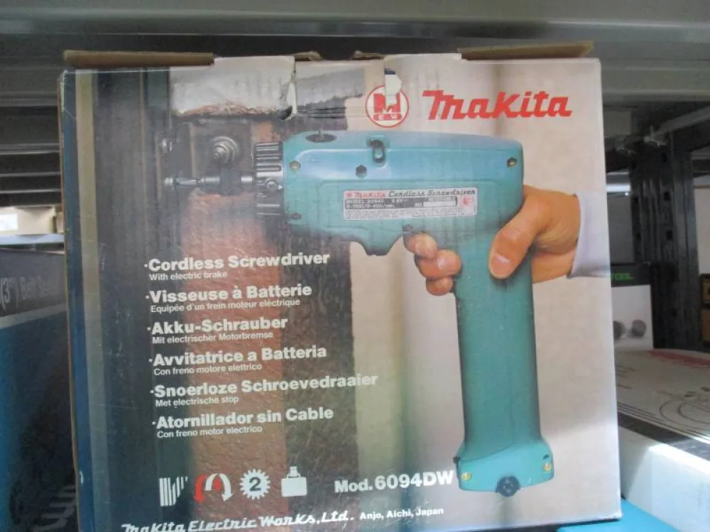 TRAPANO MAKITA MOD. 6094 DW