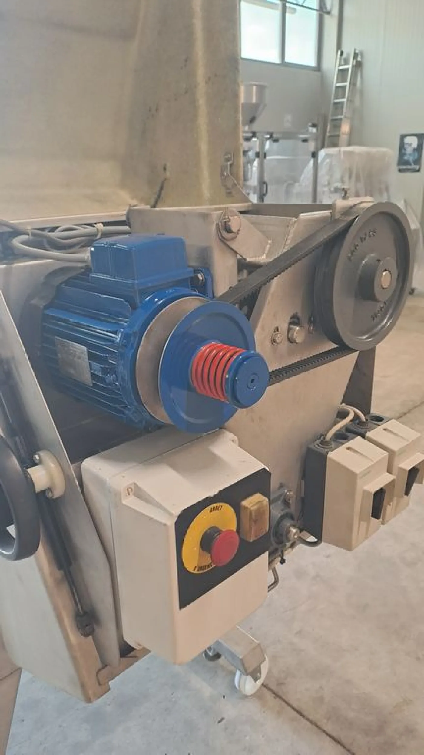 DESTEMMER-CRUSHER BUCHER/VASLIN BRABD, MODEL DELTA 2, SECOND-HAND MACHINE - 2