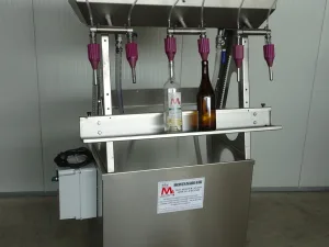SEMI-AUTOMATIC IN-LINE FILLER 6 NOZZLES WITH PUMP, ELECTRIC PANEL AND PROBES NEW MACHINE