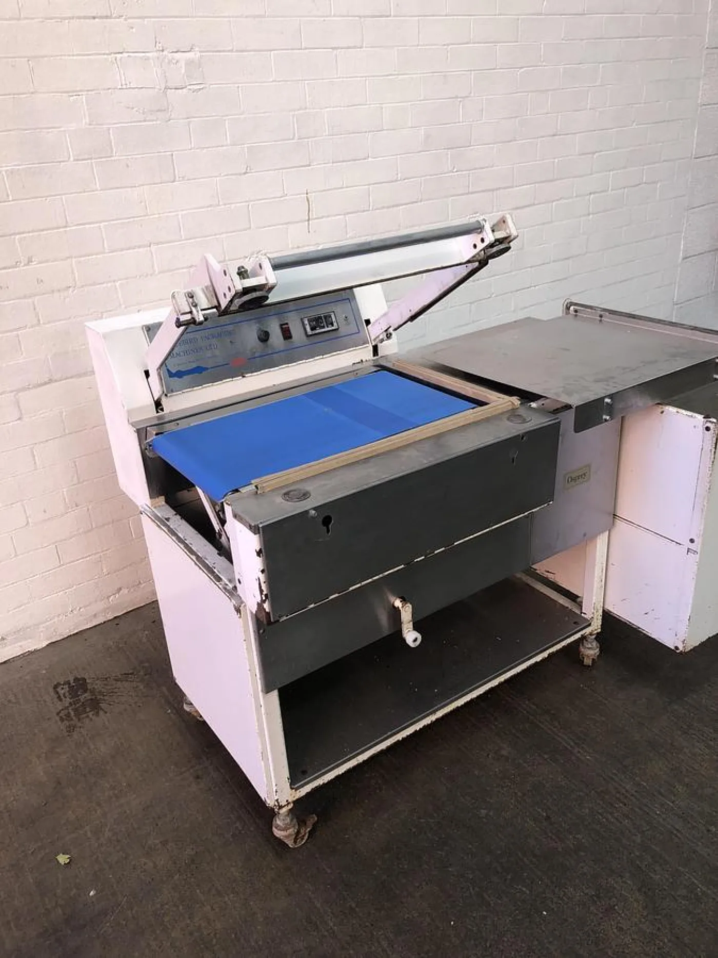 Bluebird Osprey 4060 L Sealer with new belt fitted - 2