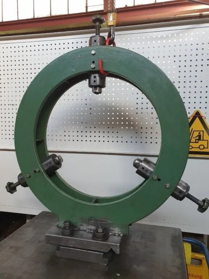 Ø 680 / Sph. 550 UNBEKANNT