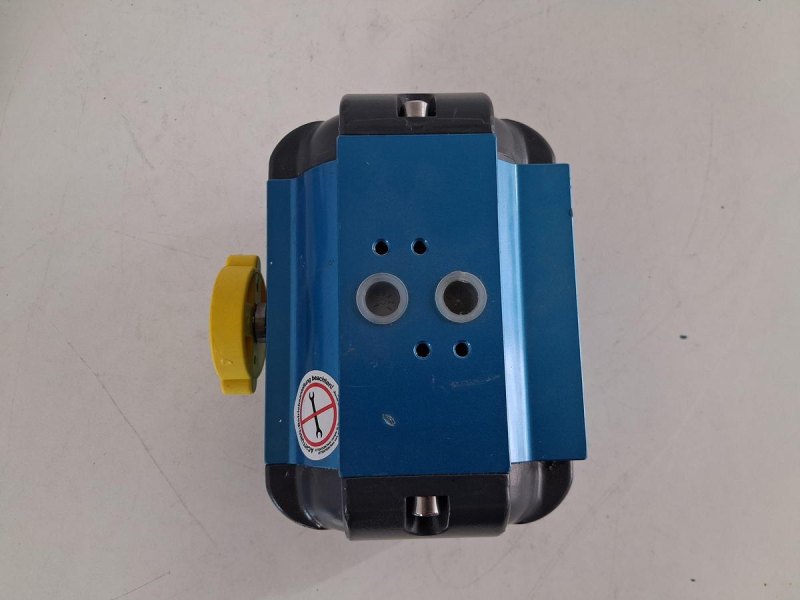 AMG-PESCH SAD-BR03 15 Pneumatischer Schwenkantrieb – ungebraucht