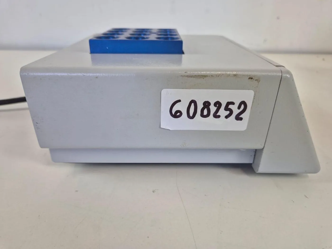 VWR Digital Heatblock 11 Drybath - 6