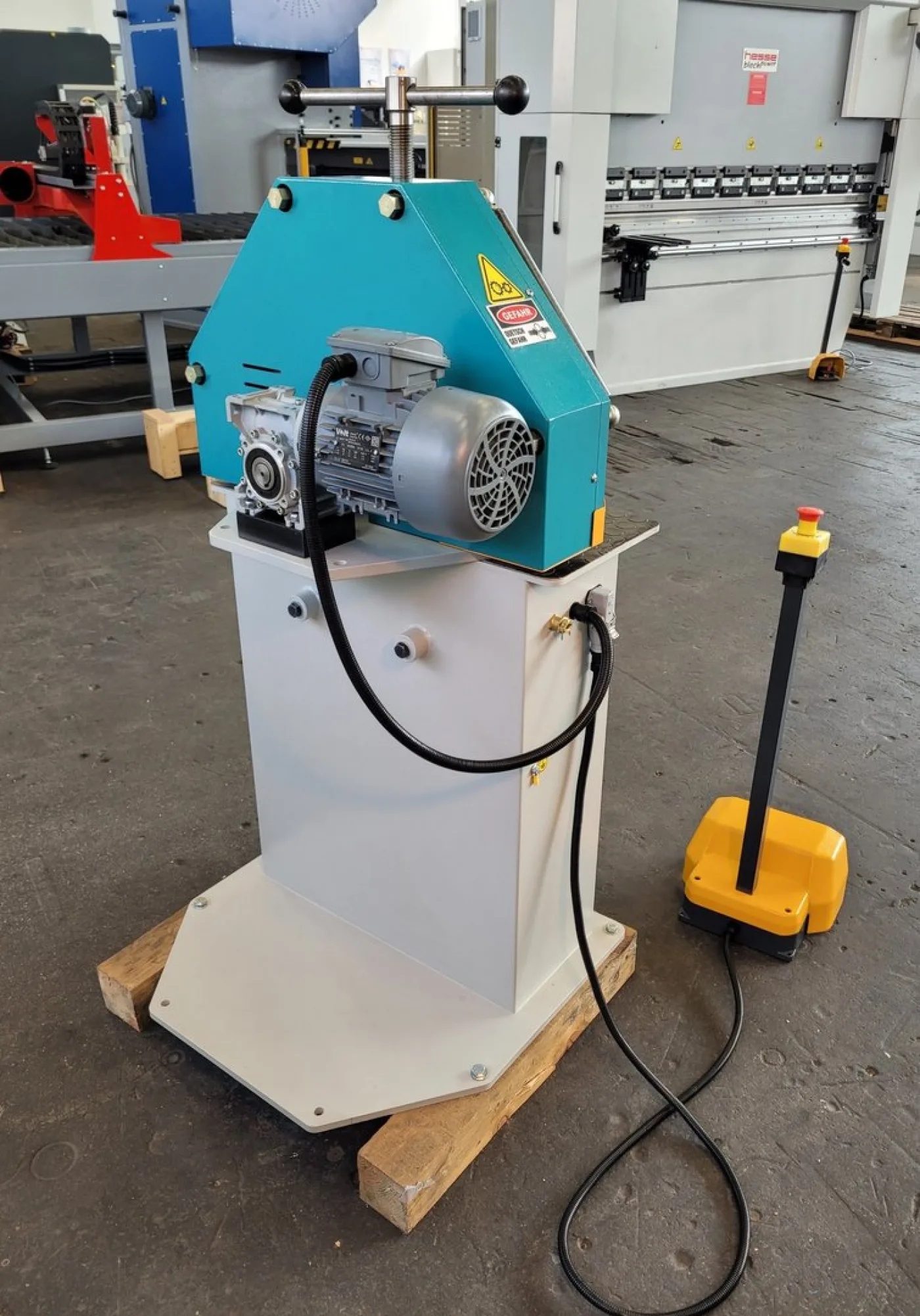 Profilbiegemaschine mit manueller Walzenzustellung PK 30 - 5