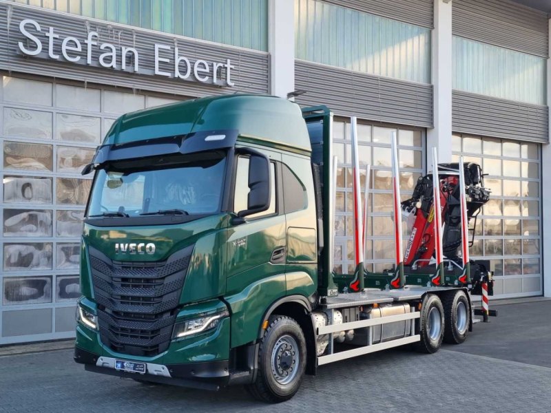 Iveco X-Way AS300X57 Z/P HR ON- 6x4 (6x6 Hi Traction)