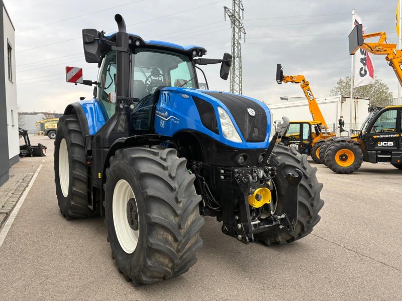 Schlepper New Holland T 7.275 AC HD