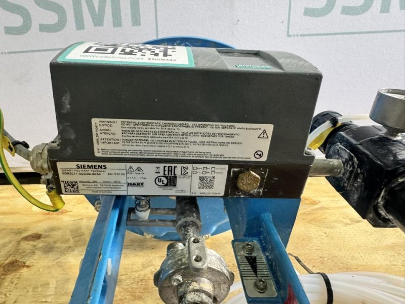 ARCA Regler GmbH / Siemens Pneumatic Globe Control Valve with Siemens SIPART PS2 HART Positioner
