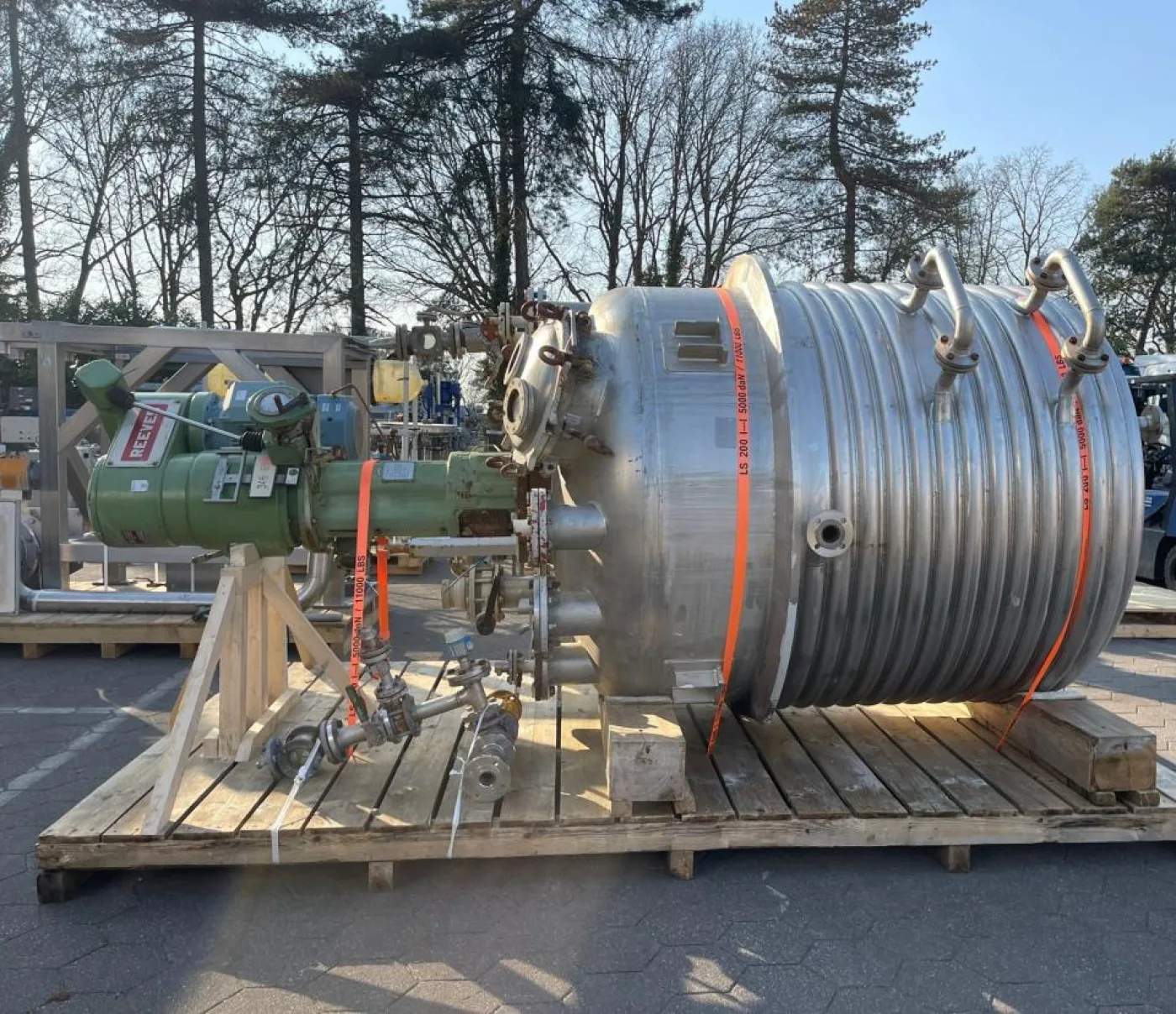 1992 CHEMATEC AG Vacuum reactor / pressure vessel with agitator - 5