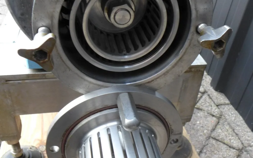 Waukesha SP4 - Inline mixer
