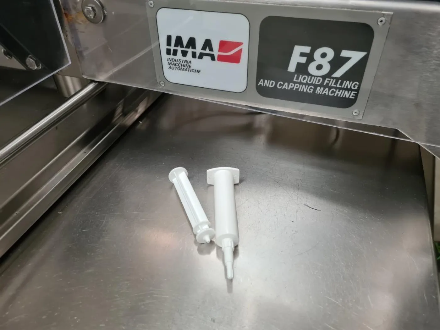 RIEMPITRICE LIQUIDI E TAPPATRICE – IMA FARMOMAC – MOD. F87 - 6