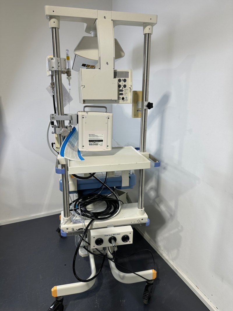 Dräger Babytherm 8004 Reantimationseinheit