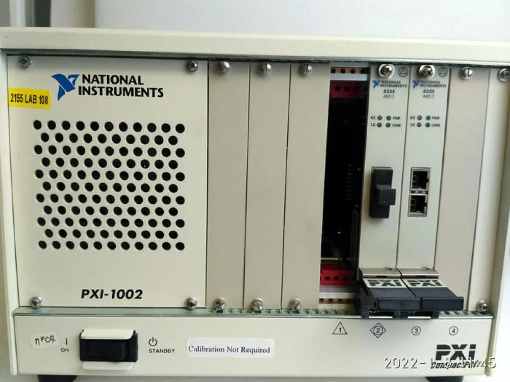 National Instruments NI PXI-1002