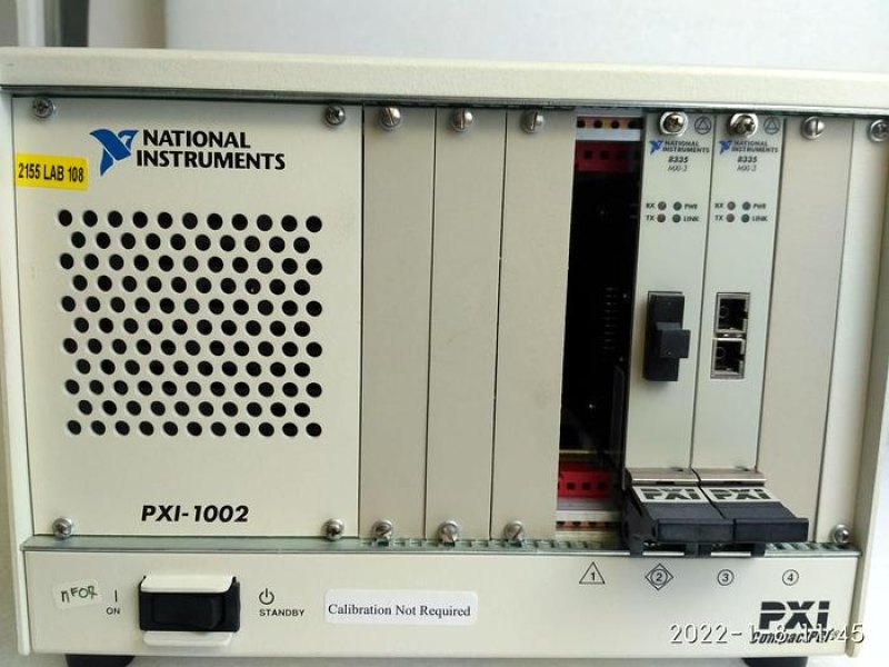 National Instruments NI PXI-1002