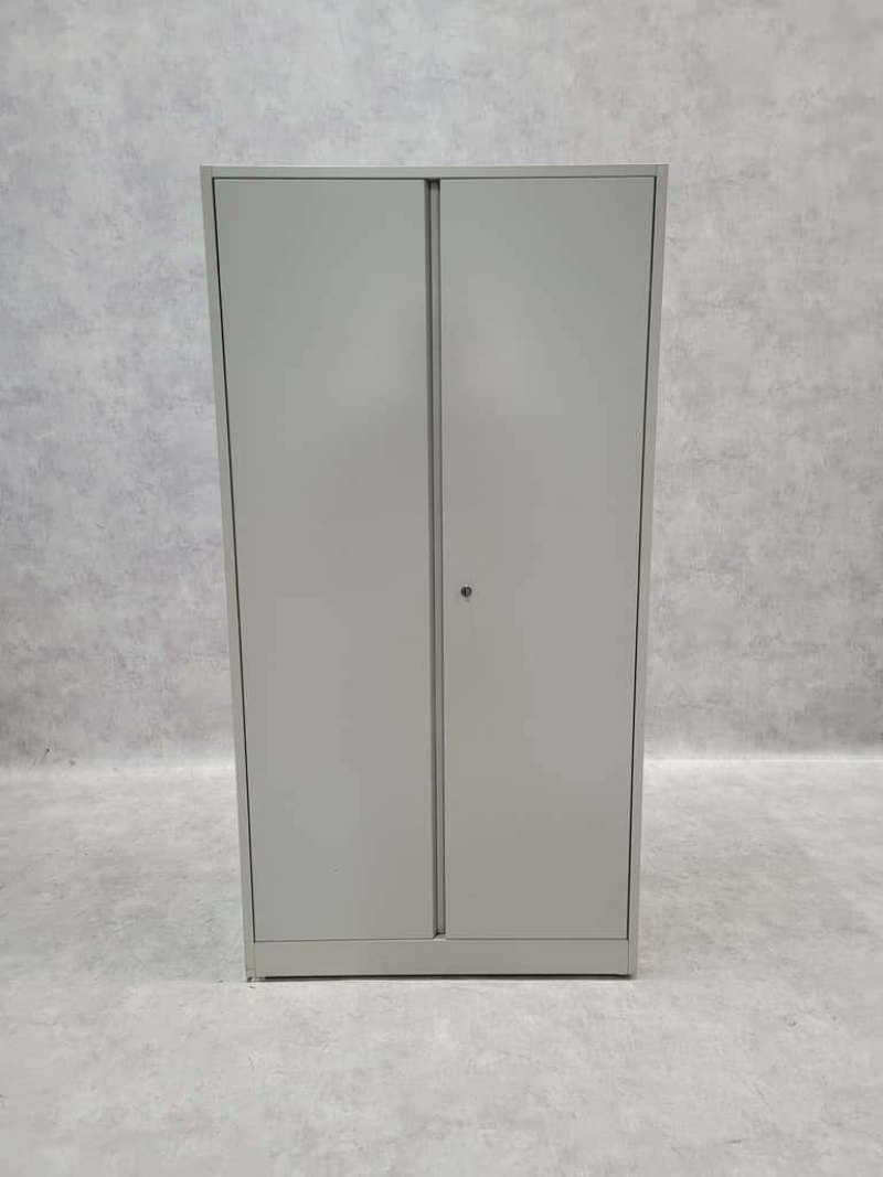 Dubbeldeurs Kast