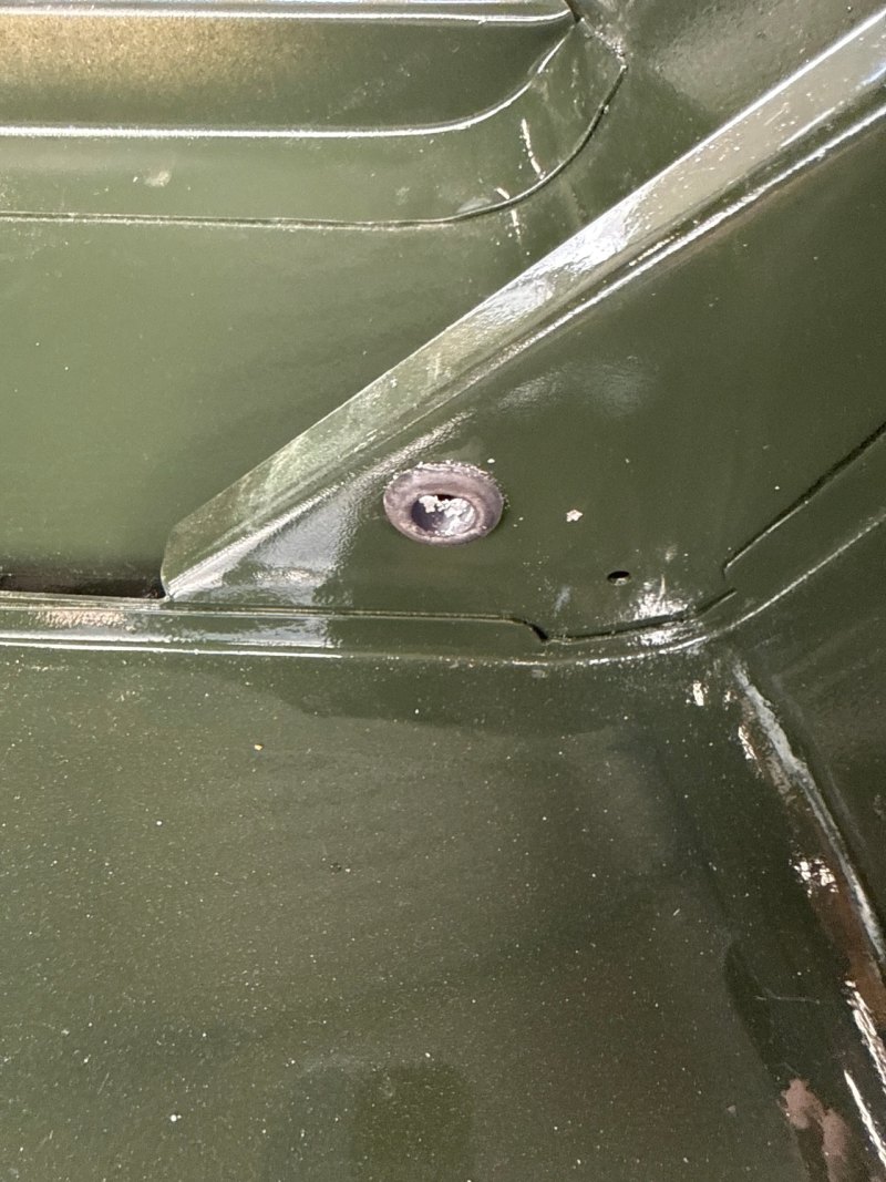 Motorkapsteun Grommet