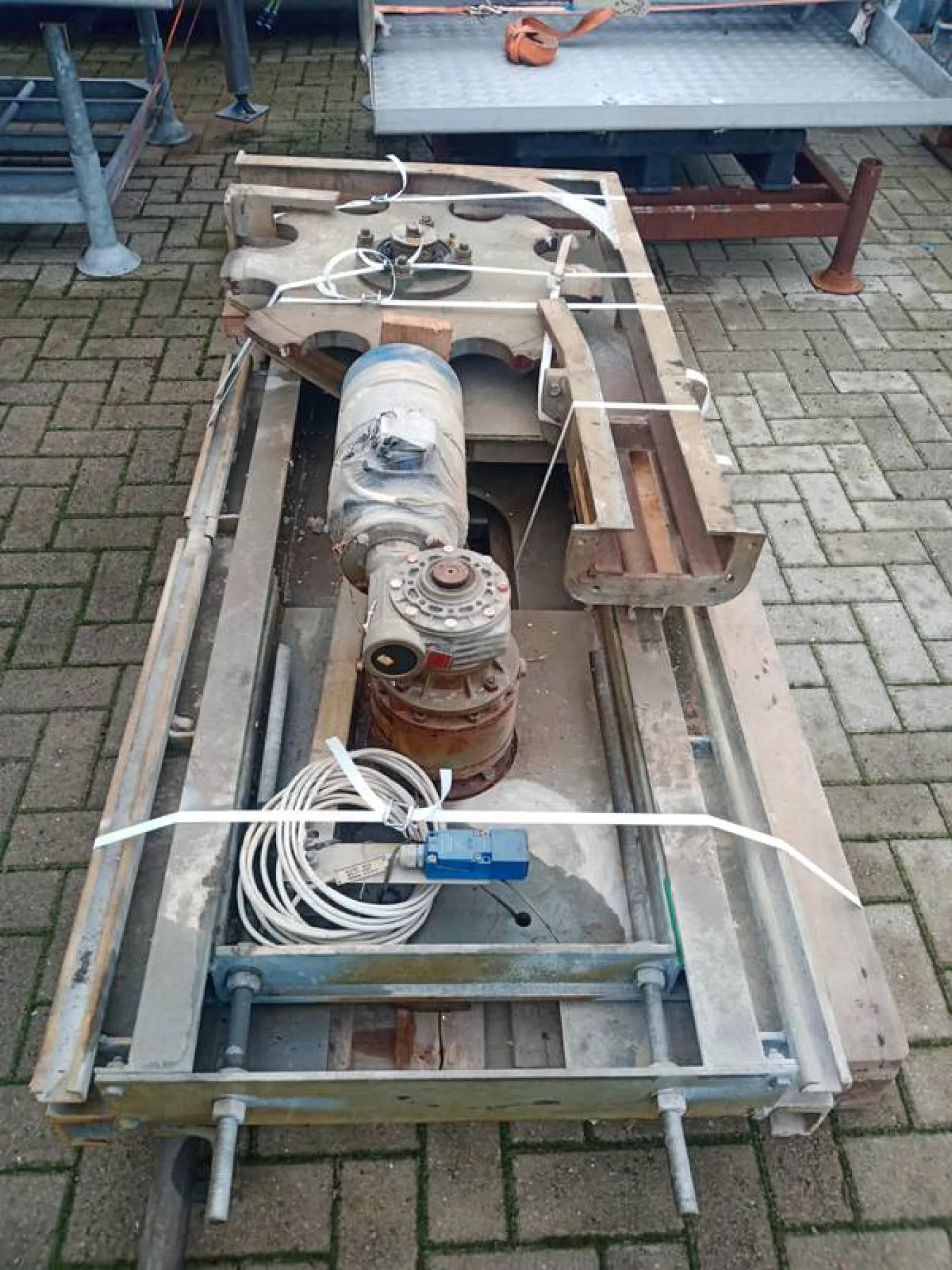 Conveyor line - 4