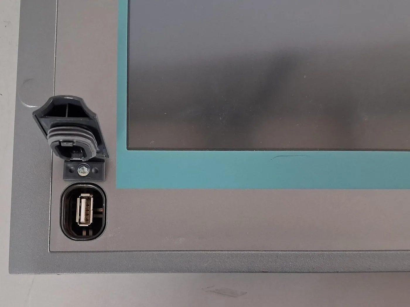 Siemens SIMATIC HMI IPC477C Industrial Panel PC - 3