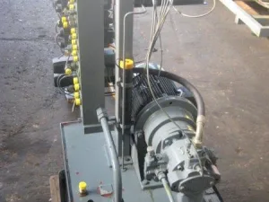 UNIVERSAL Hydraulik 1987