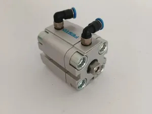 Festo Kompaktzylinder ADVULQ-25-10-P-A-S2