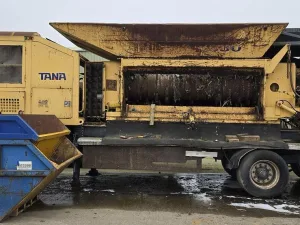2008 Tana Shark 6330 Slow-speed Shredder