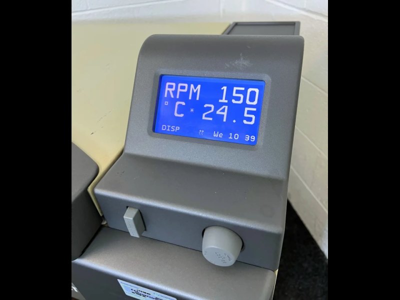 New Brunswick Innova 43 Incubator Shaker