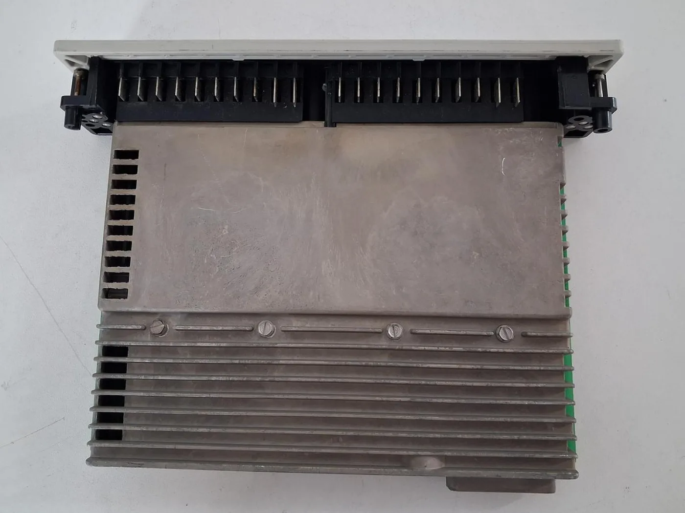 Modicon AS-B808-016 16-Point 230 VAC Output Module - 7