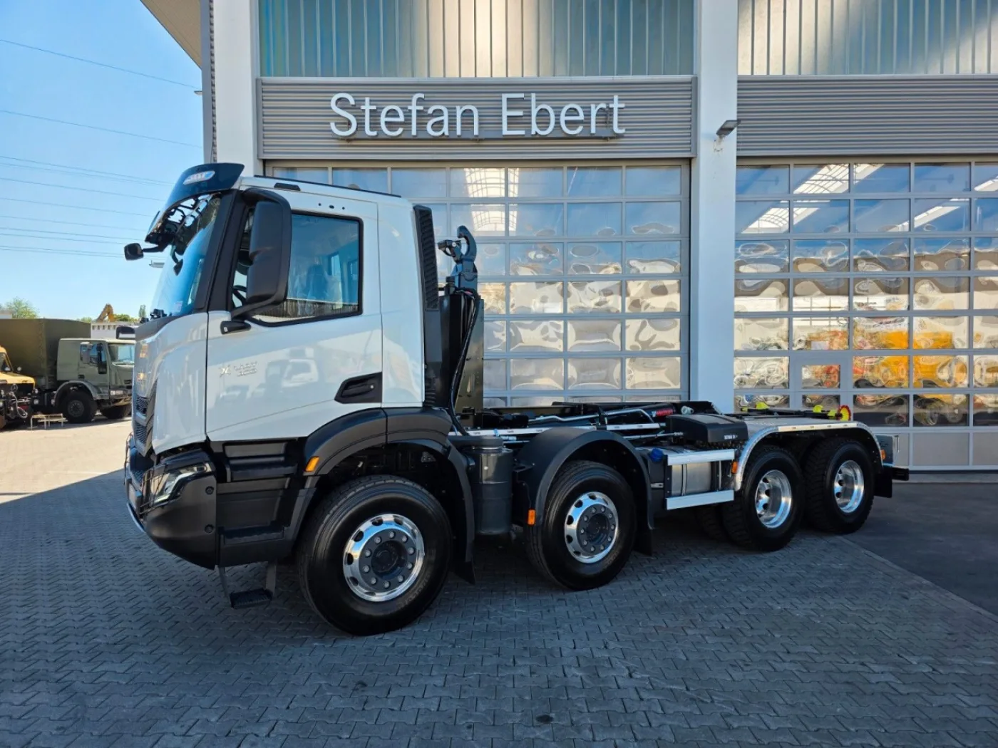 Iveco X-Way AD320X46BZ OFF 8x4 Hiab ULT26S53-W-ITF Alu - 5