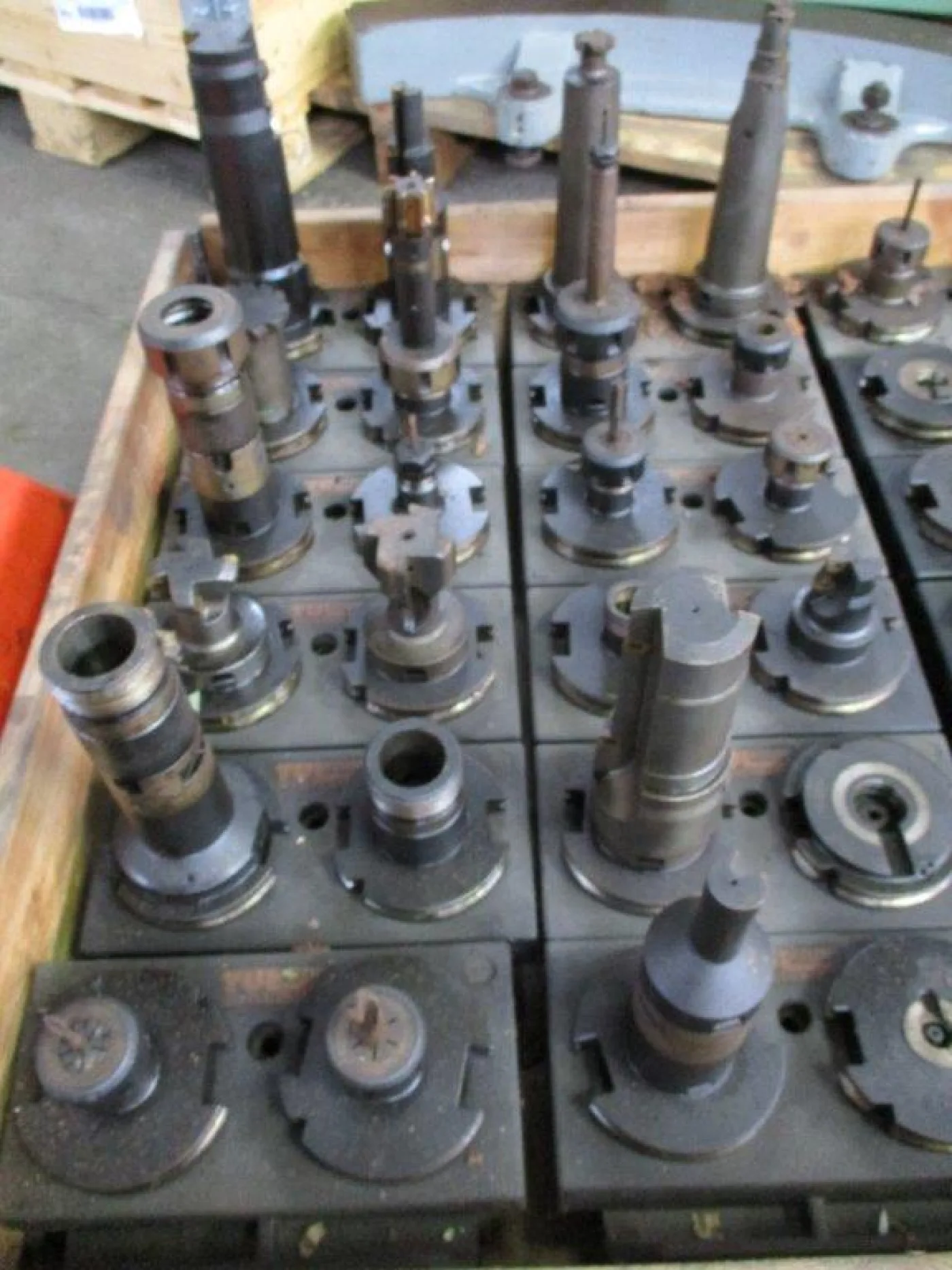 54x SK 50 / 27x TUL Kelch UNBEKANNT - 3