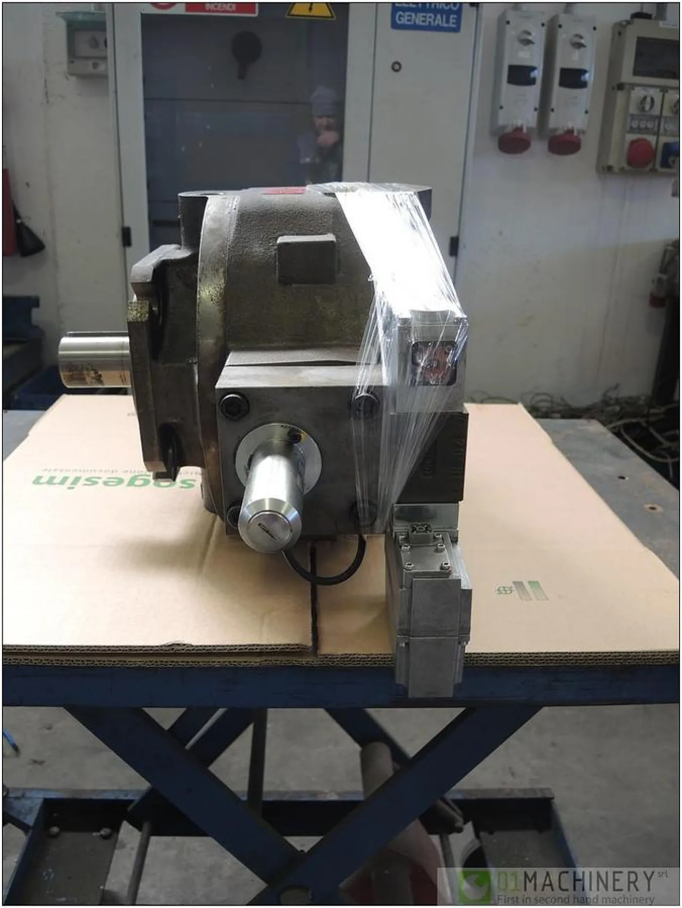 2015 MOOG HP-R18A7-RKP140TM28E AI2085 - 4