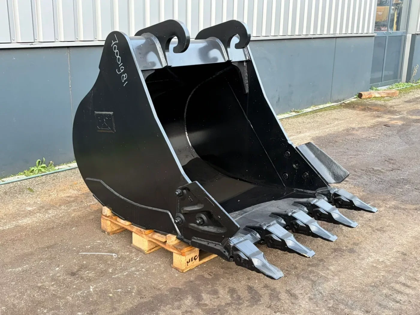 Excavator bucket 550-9635, BKT GD CW40 - 7