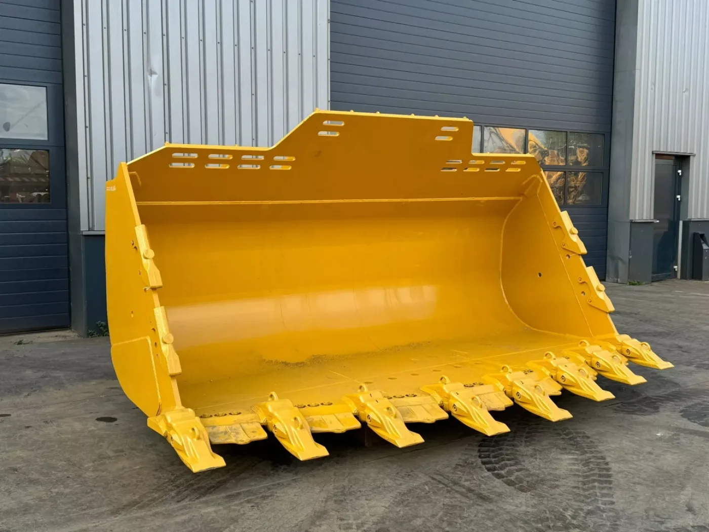 Caterpillar Loader Bucket CAT 988K – 6.9m3 / 158in - 7
