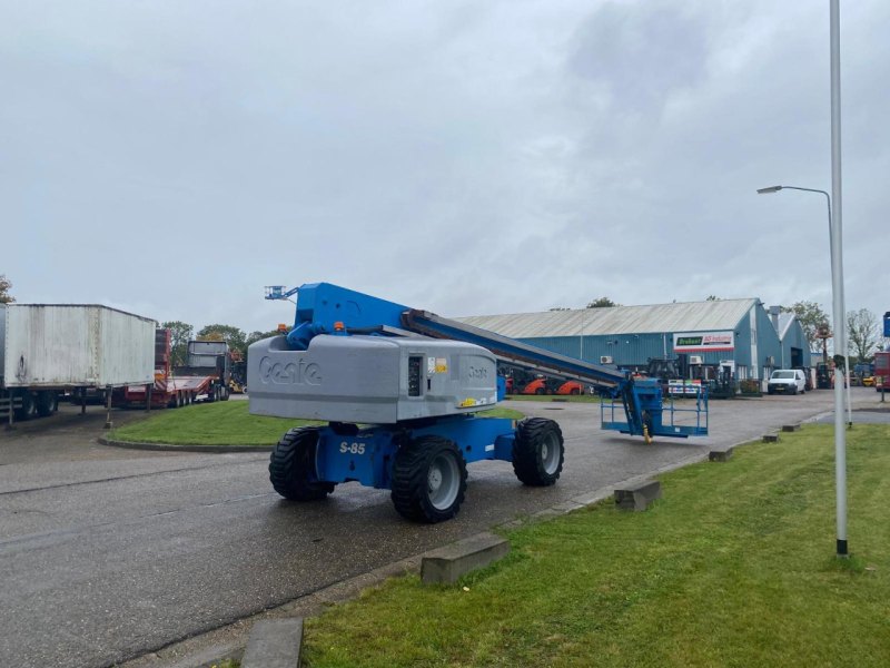 Genie S-85