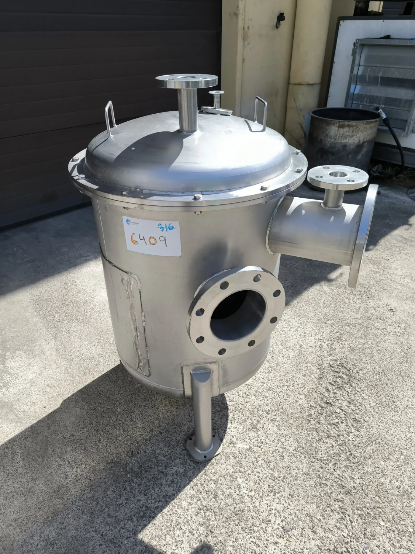 SECOND-HAND STAINLESS STEEL SYPHONE CLOSURE 200 LITERS - 2