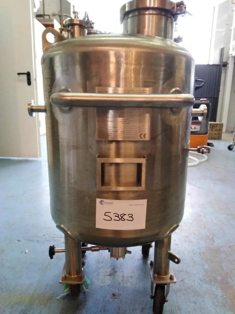 USED STAINLESS STEEL TANK 150 LITERS WITH AGITATION