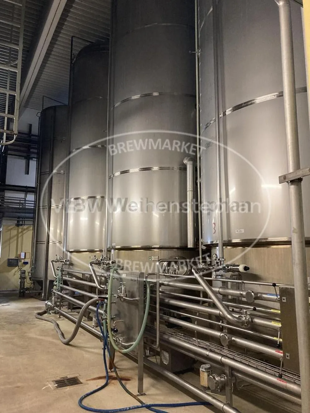 Mixing tank system (with 3 tanks)