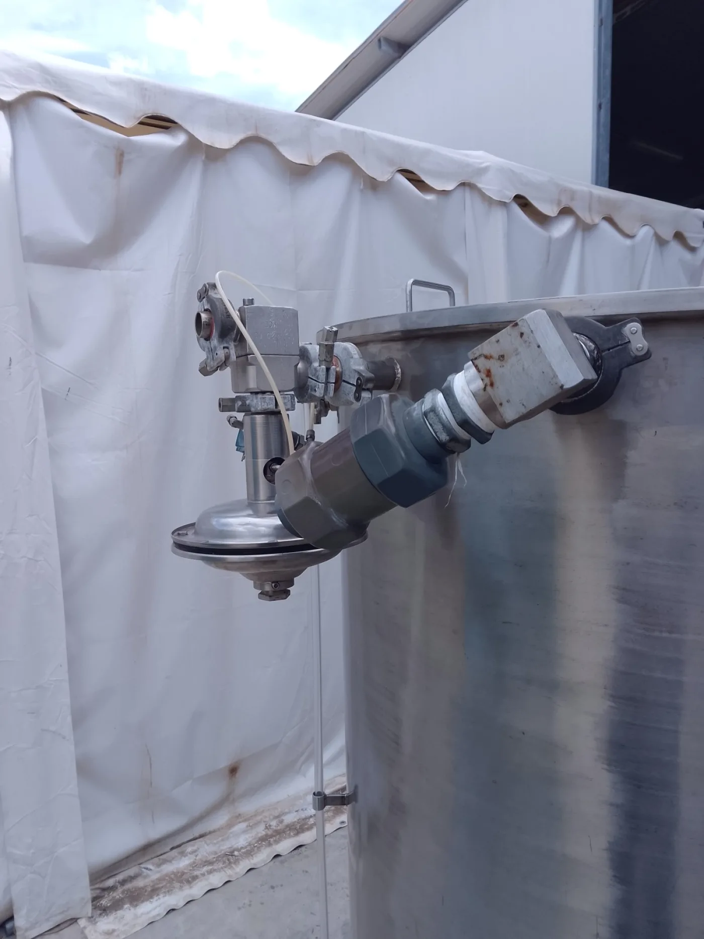 SERBATOIO ACCIAIO INOX 650 L - 4