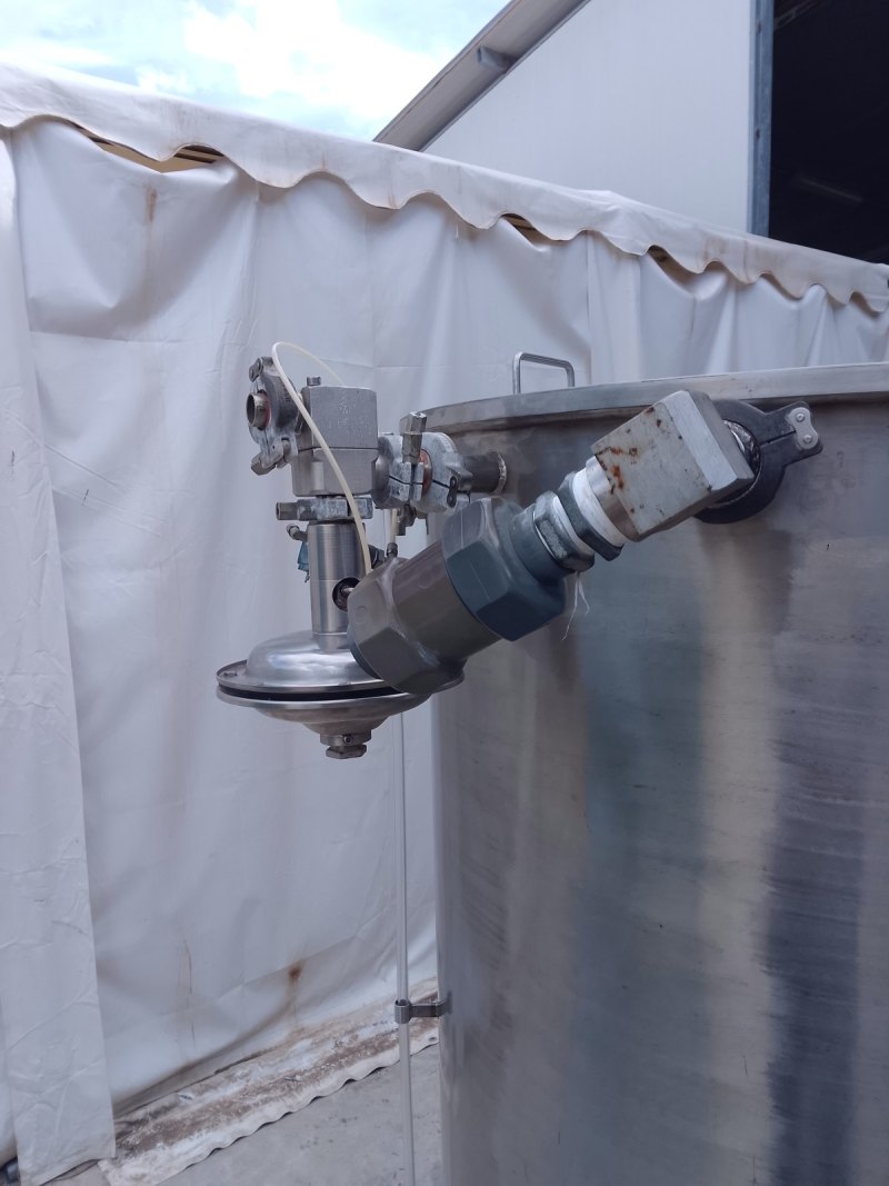 SERBATOIO ACCIAIO INOX 650 L