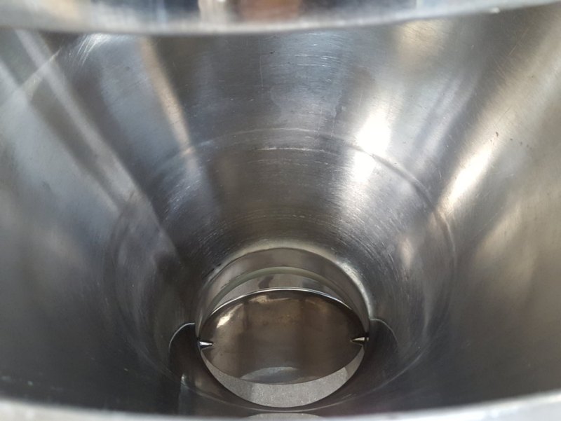 TRAMOGGIA DI ALIMENTAZIONE CON CARRELLO