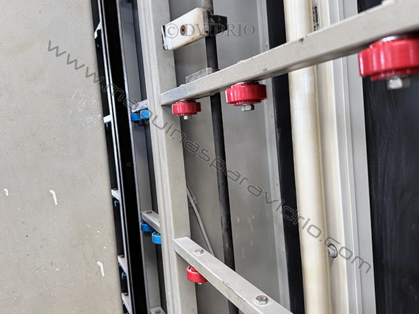 LINEA DE DOBLE ACRISTALAMIENTO (DVH) MALNATTI - 8