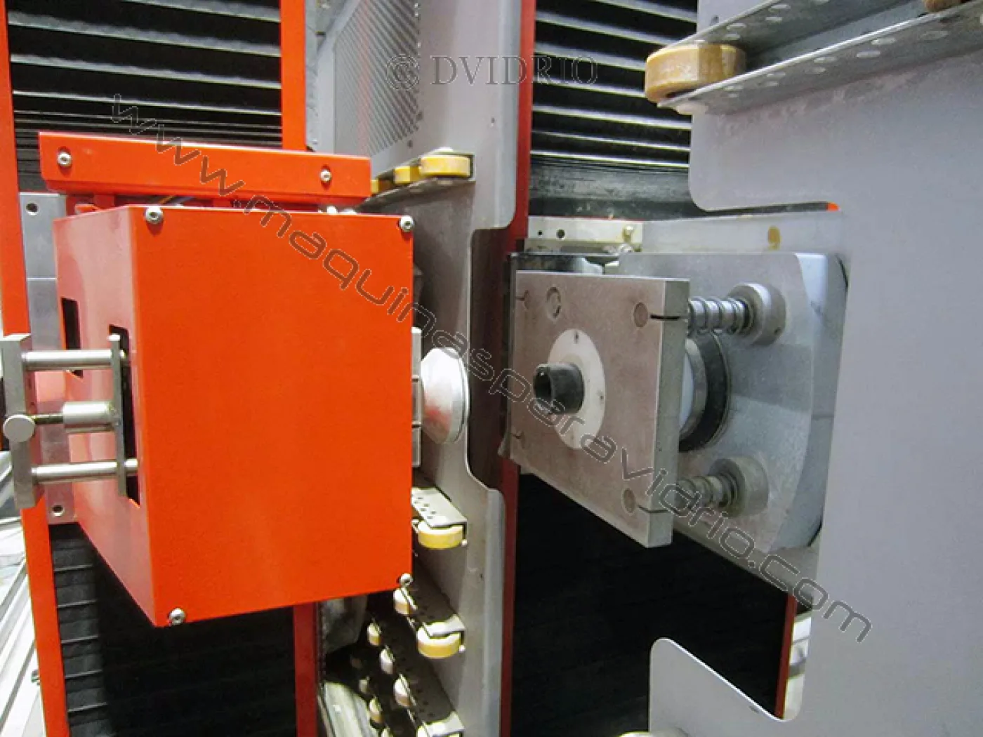 TALADRO CNC VERTICAL PARA VIDRIO FISCHER - 7