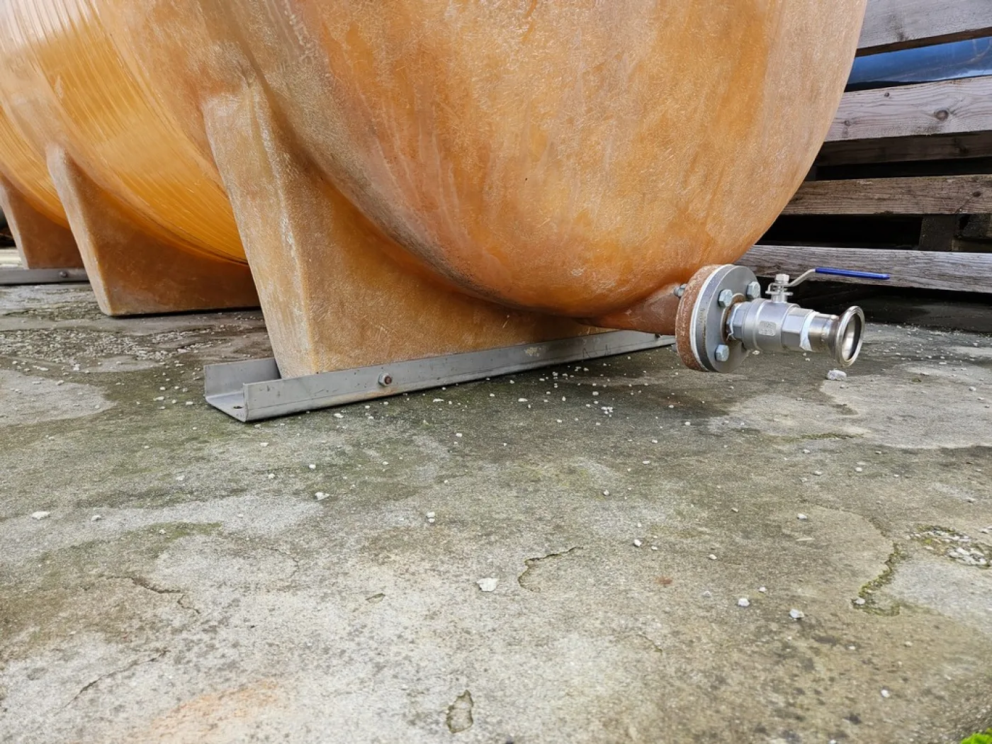 FIBERGLASS TANK LITERS 3000 (HL 30) FIRM VETRORESINA TOSCANA FOR CARRIAGE, SECOND-HAND EQUIPMENT - 4