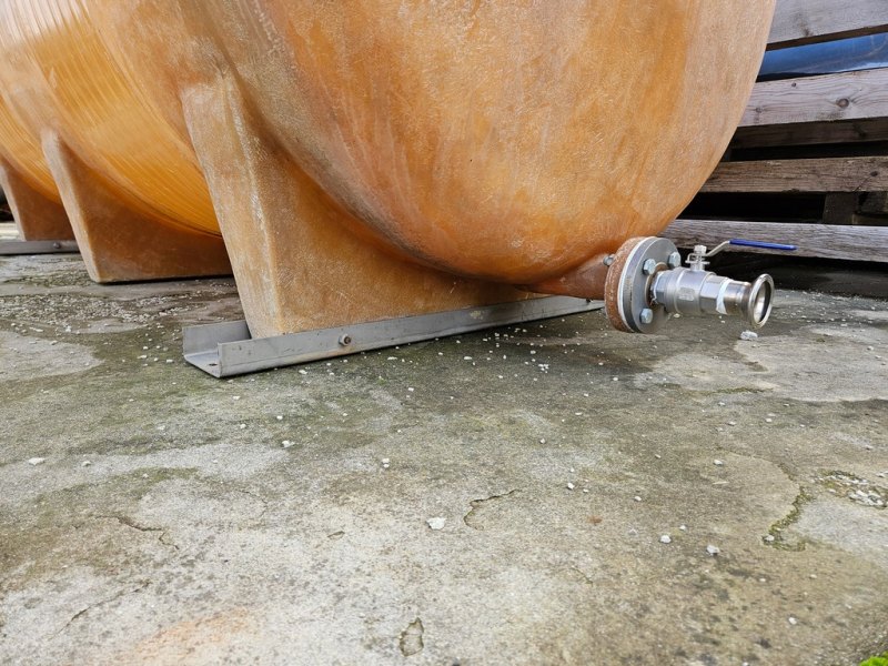 FIBERGLASS TANK LITERS 3000 (HL 30) FIRM VETRORESINA TOSCANA FOR CARRIAGE, SECOND-HAND EQUIPMENT