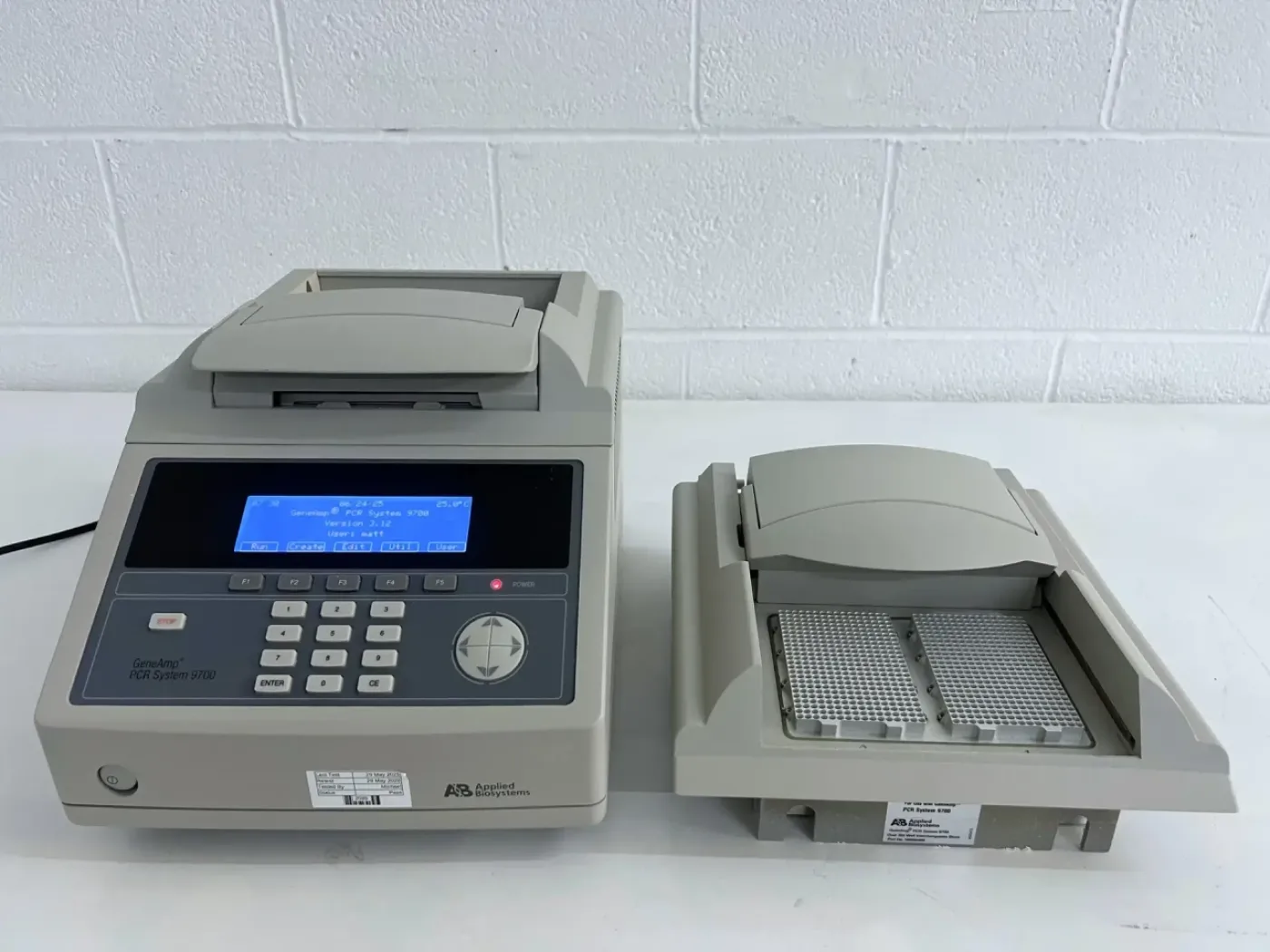 GeneAmp PCR System 9700 - 3