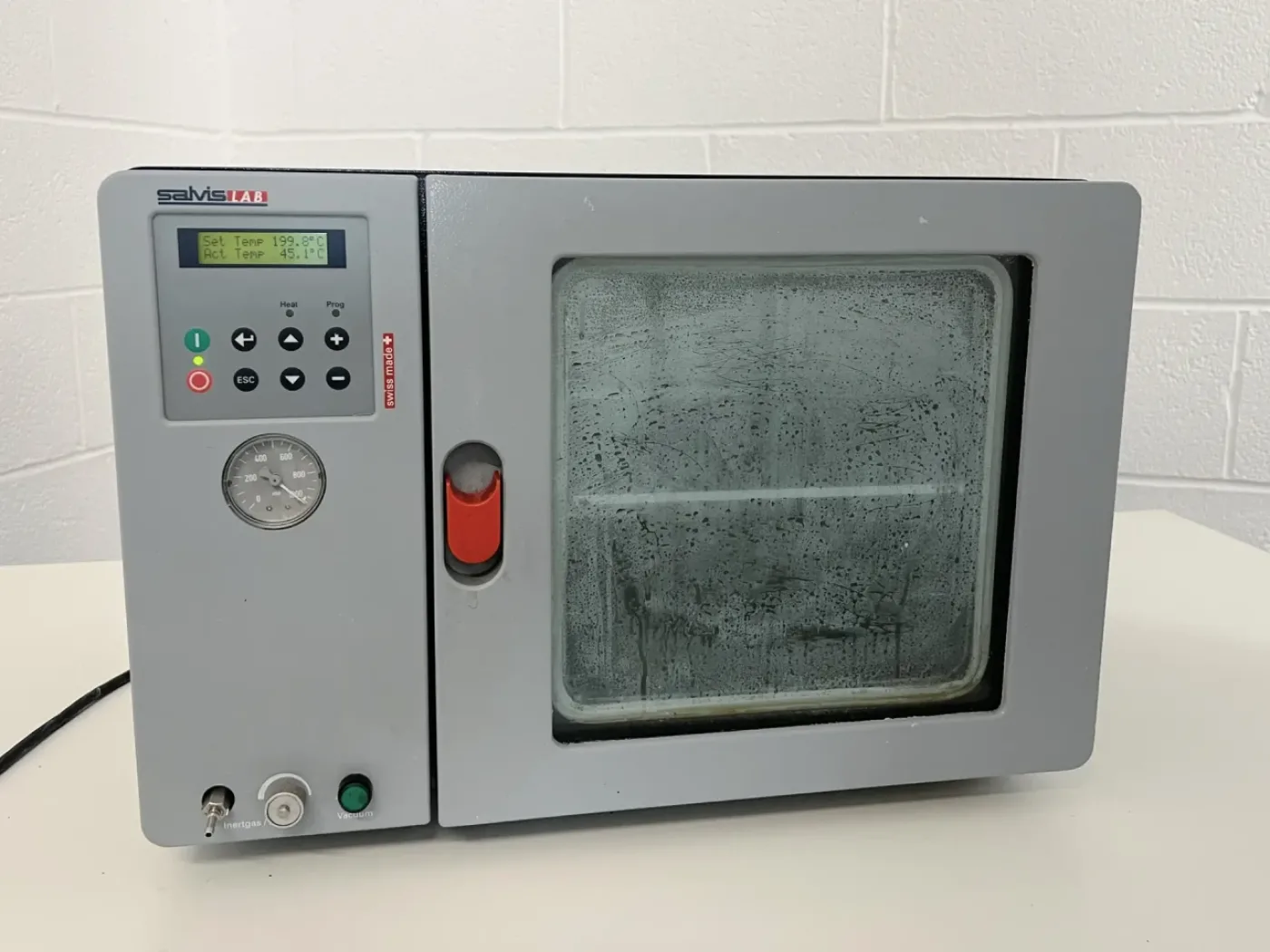 SalvisLab VC-20 Vacuum Oven - 1