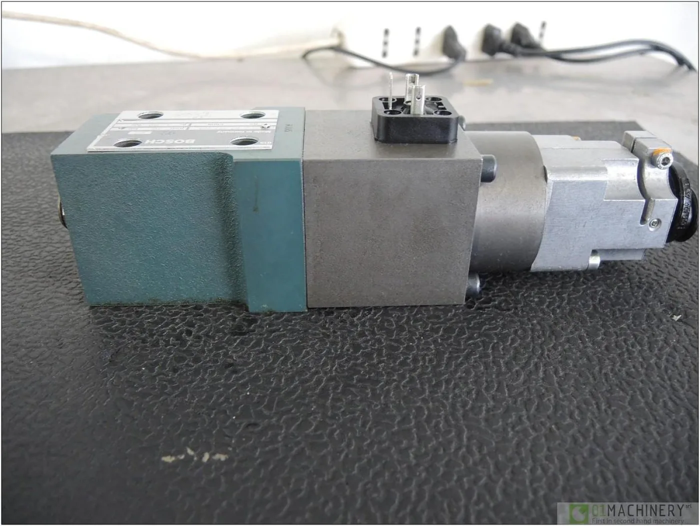 2000 BOSCH 0811402003 AI2234 - 4